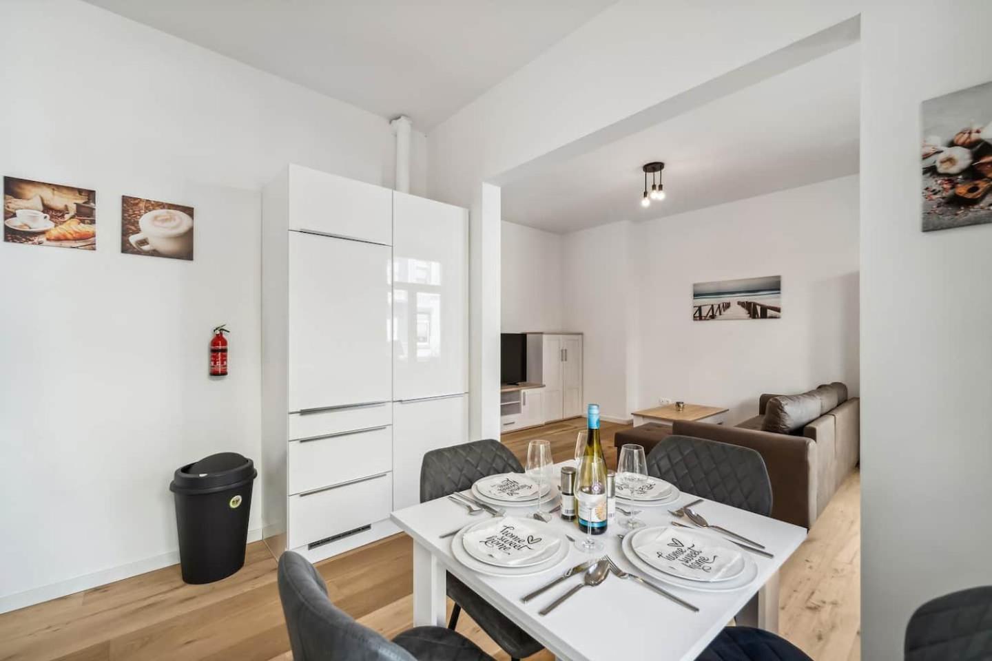 Infinity Stay Ferienapartments Rheinstrasse Βίλχελμσχαφεν Εξωτερικό φωτογραφία