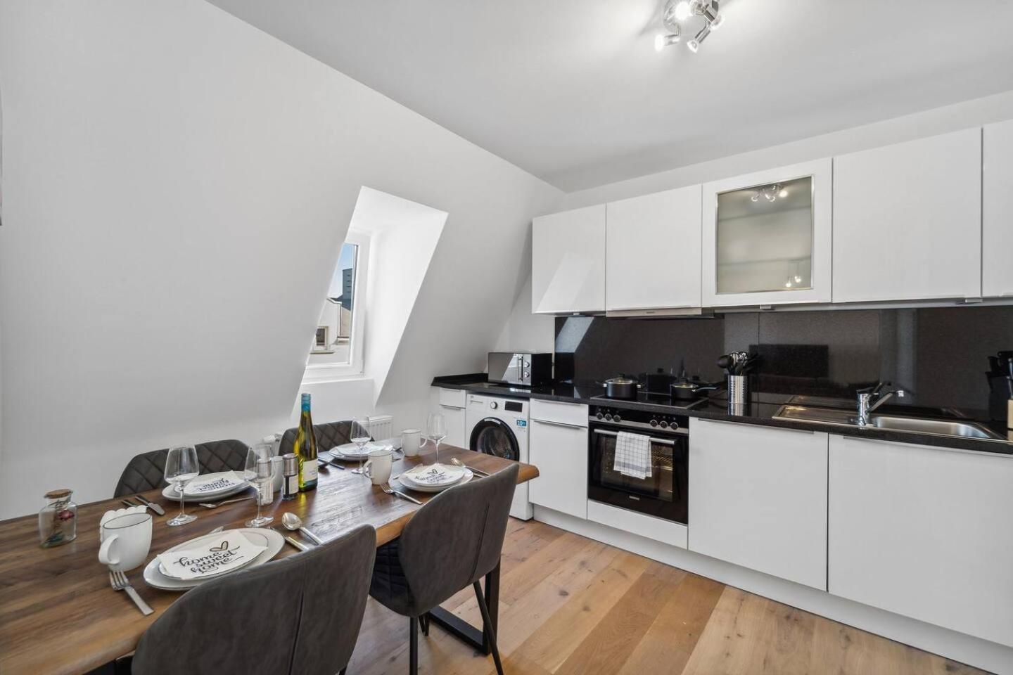 Infinity Stay Ferienapartments Rheinstrasse Βίλχελμσχαφεν Εξωτερικό φωτογραφία
